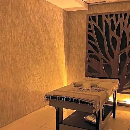 Royal Inci Hotel